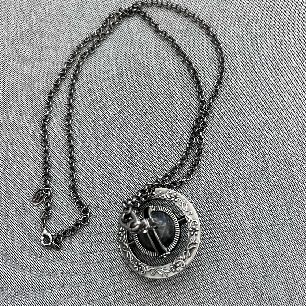 Vivienne Westwood 3d necklace big size